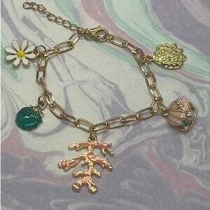 NWT Ocean Life Chunky Charm Bracelet - Gold Tone